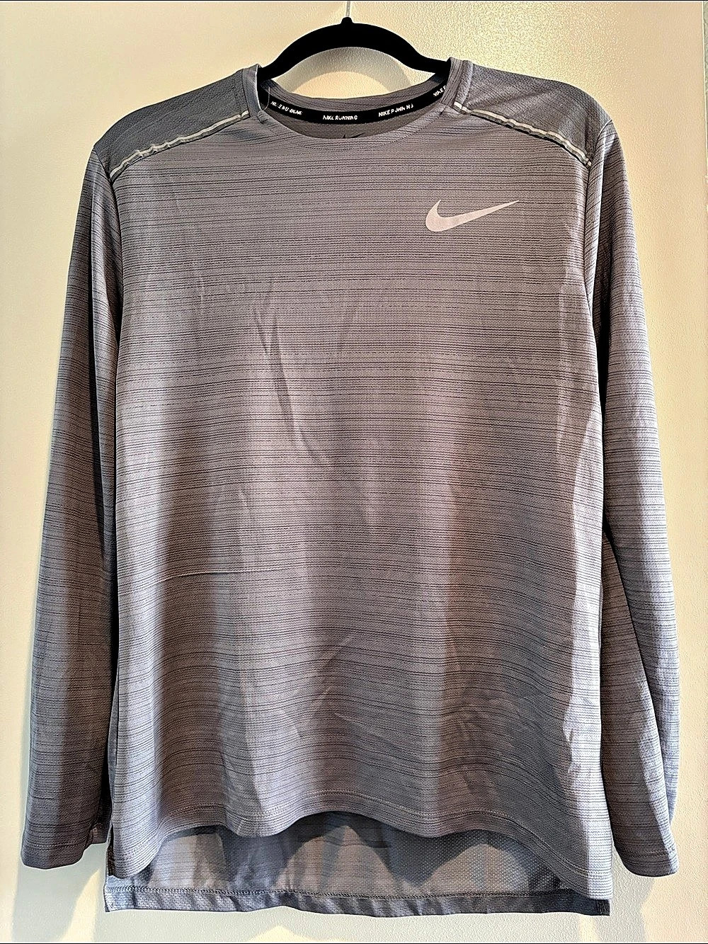 Nike Dri-FIT Long Sleeve Athletic Shirt Size Medium